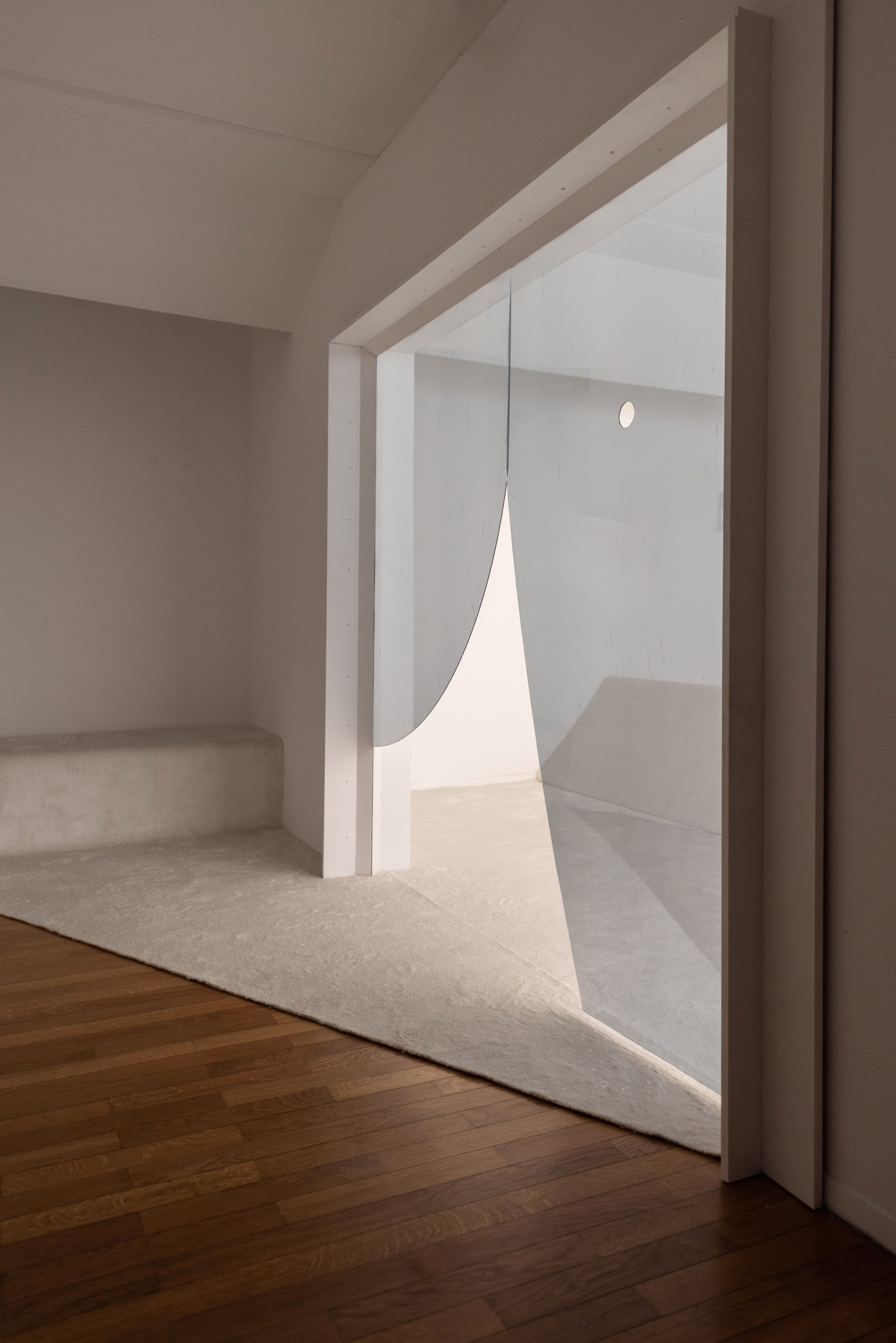 05. Discorivoluzione. You Got to Get In to Get Out.