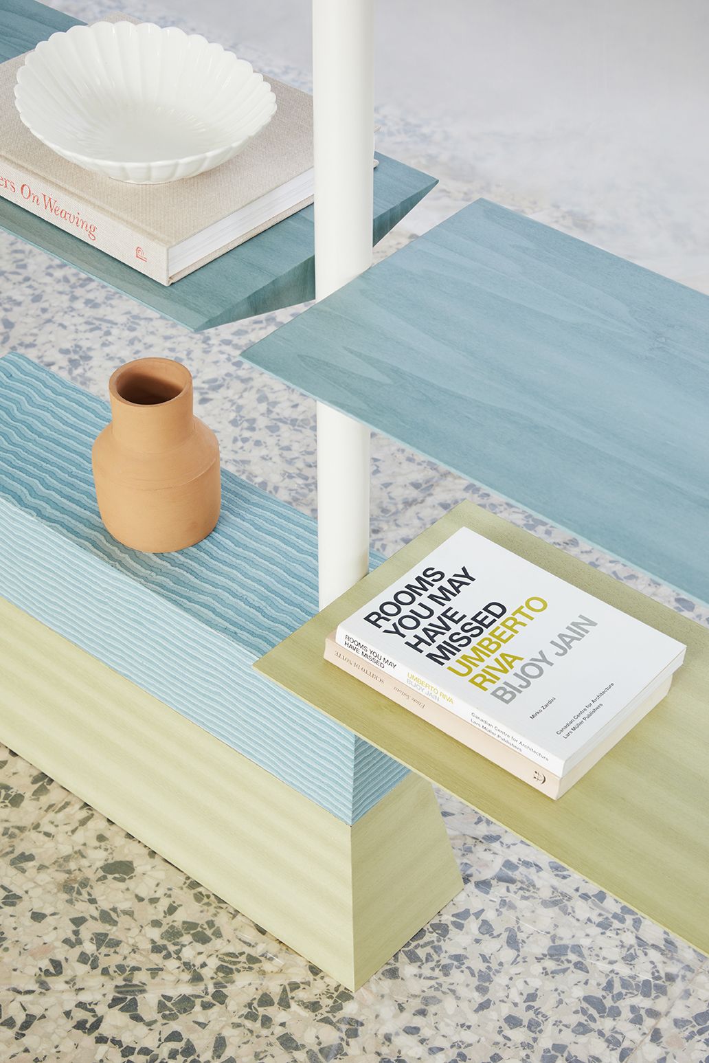 Carosello, shelf detail n°2