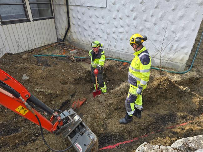 Hvis det skal graves nært Linea sine strømkabler vil vi ha folk som er leder for sikkerhet