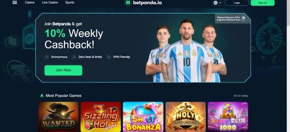 Betpanda Casino homepage: 10% weekly cashback promotion with players, popular slots Wanted, Sizzling Hot, Sweet Bonanza.