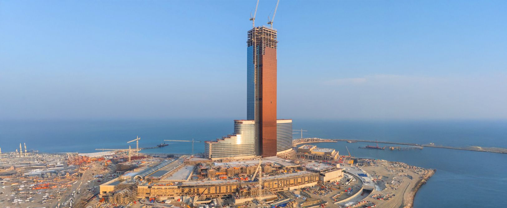  وين جزيرة المرجان ينجز الهيكل الإنشائي ويتقدم في جسر وين