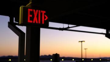 Dozens of Sweepstakes Casinos Exit as US States Tighten Bans
