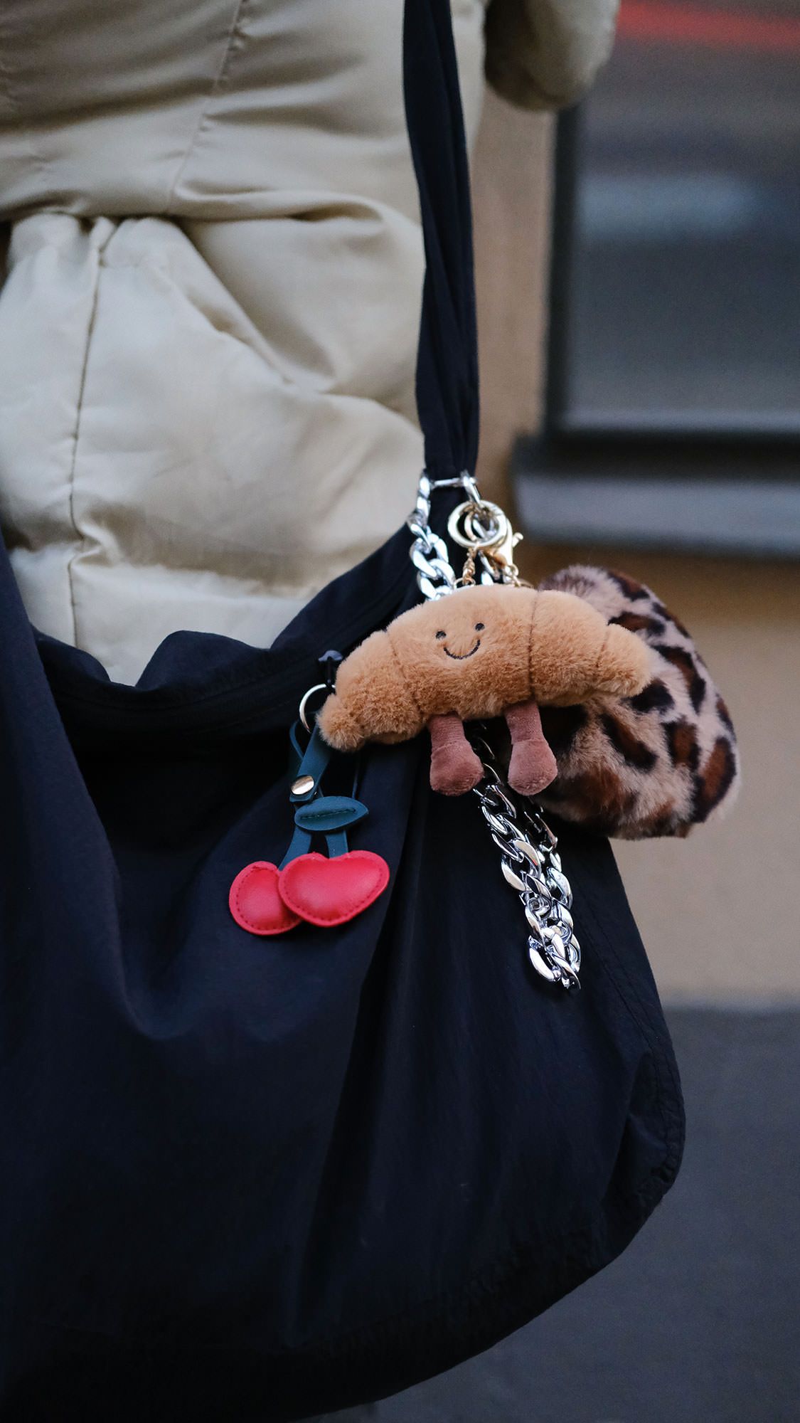 Croissant Bag Charm - Soft Plush Vibe | DRM-LND