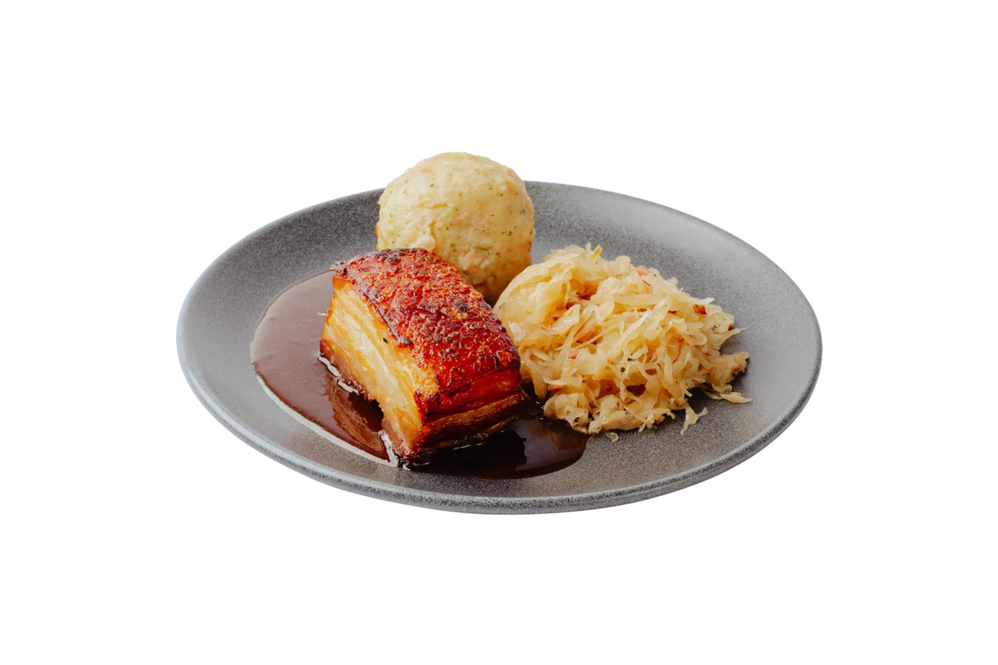 Schweinebauch mit Knödel und Sauerkraut
