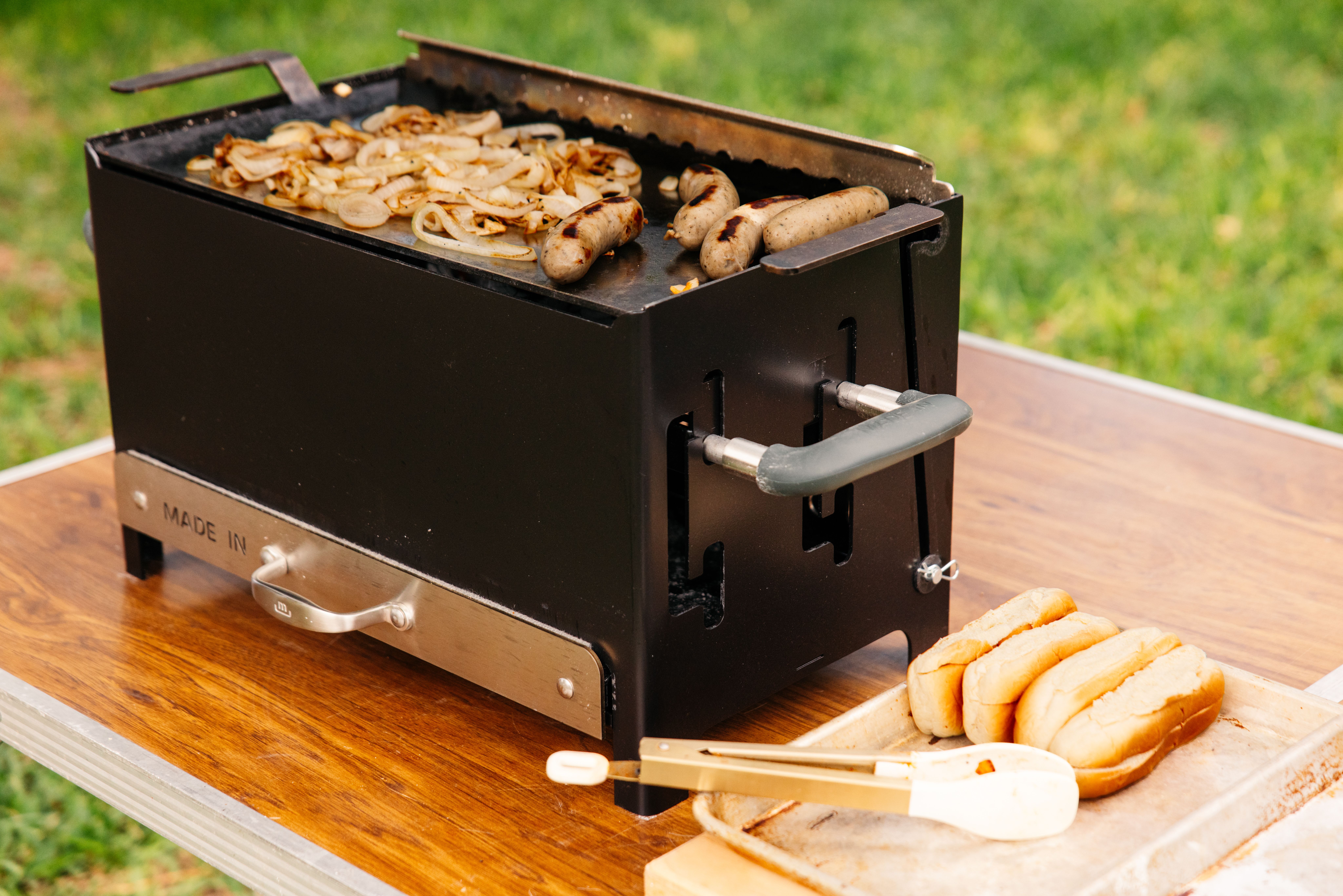 THE CAMPING COOK - Made In