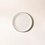 black rim dinner plate top image