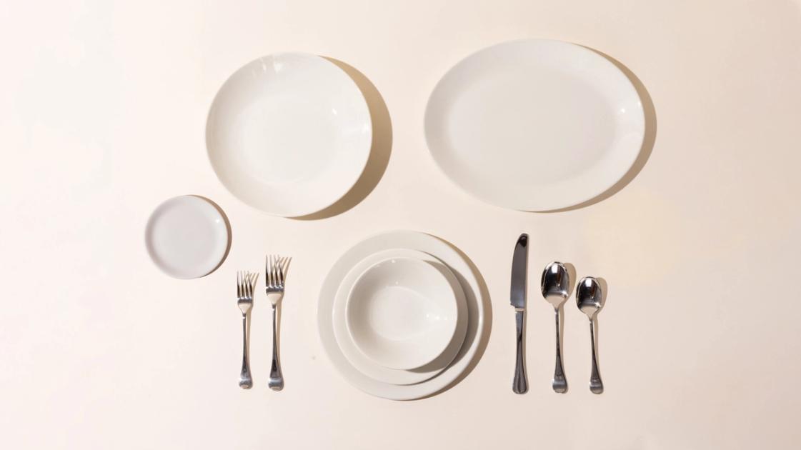 Service for 4, Table top set "essentials" *white