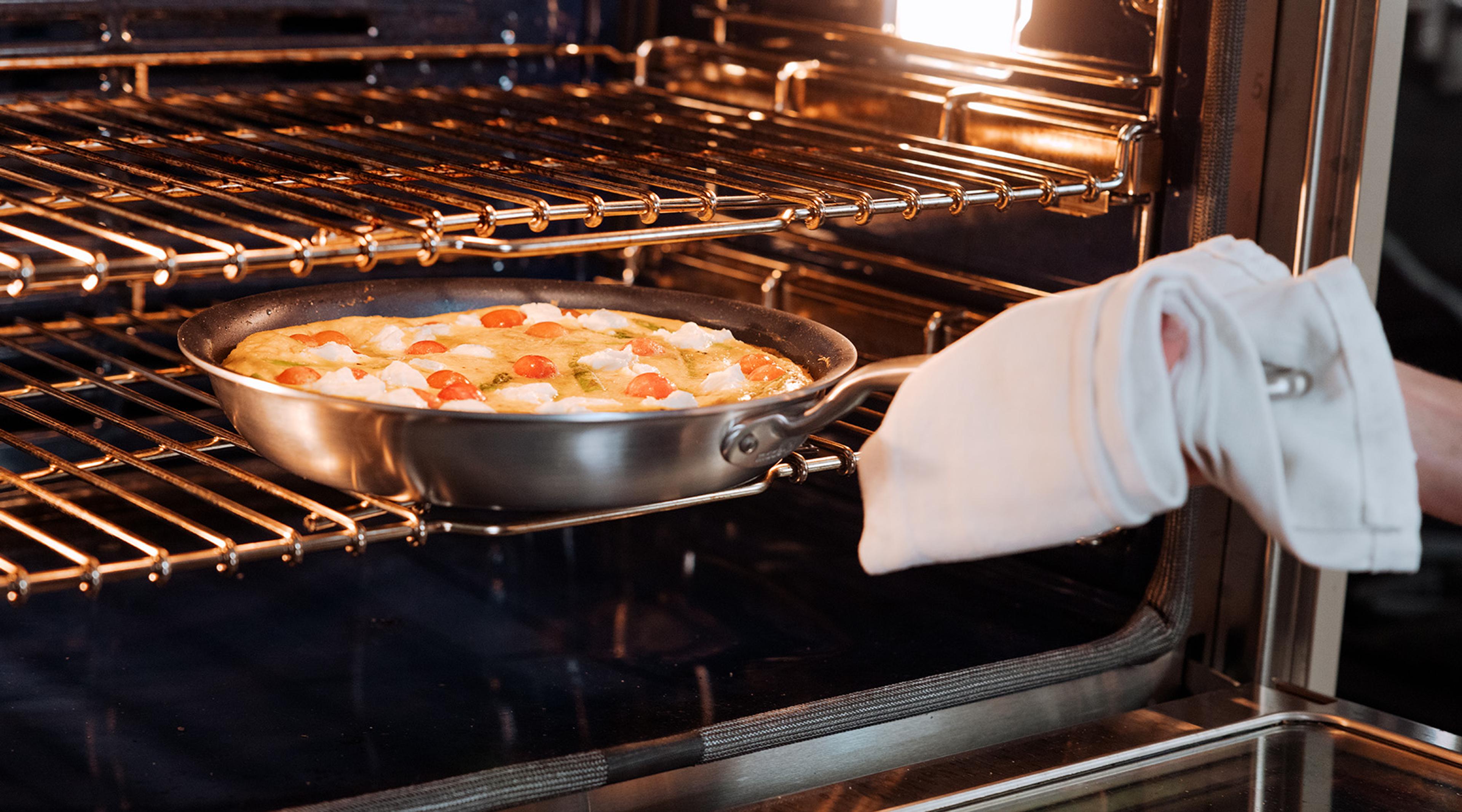Can Non Stick Skillets Go In The Oven