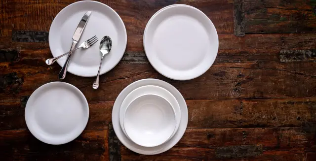 The Ultimate Guide to Buying Dinner Plates (and Other Plateware)