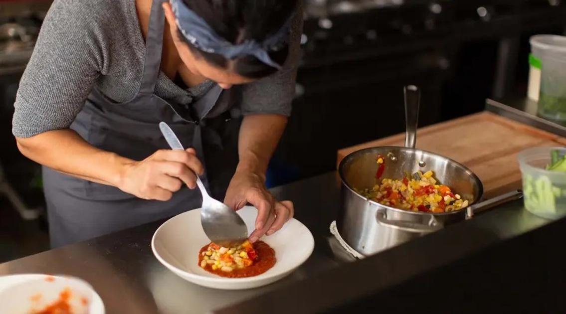 Plating Food: The Basics with Chef Jamilka Borges | Made In - Made In
