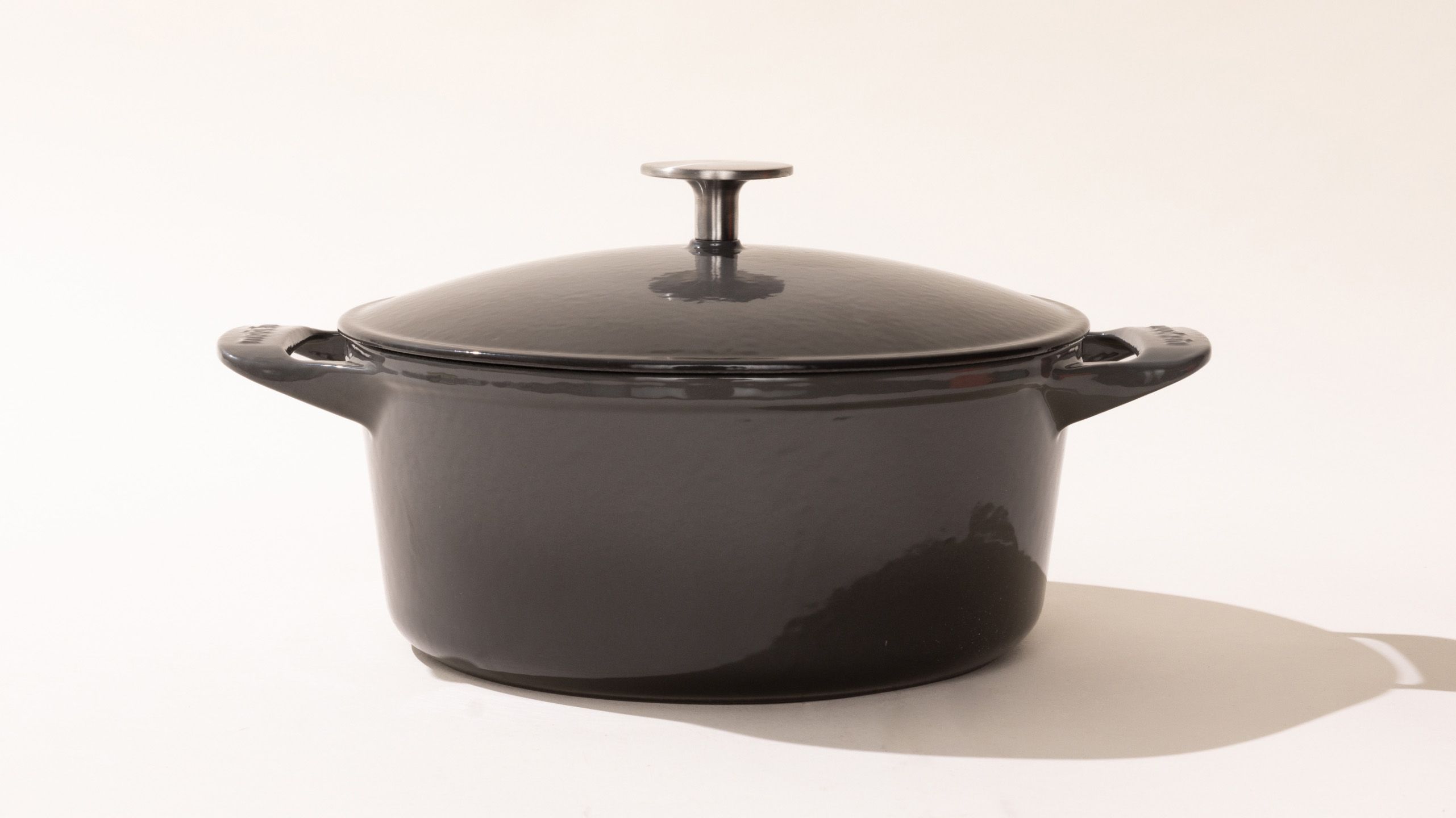 Kitchenware Cast Iron Enamel Cookware Set with Lid - China Enamel Casserole  Pot and Enamel Pot price