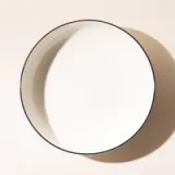 serving bowl black rim  top