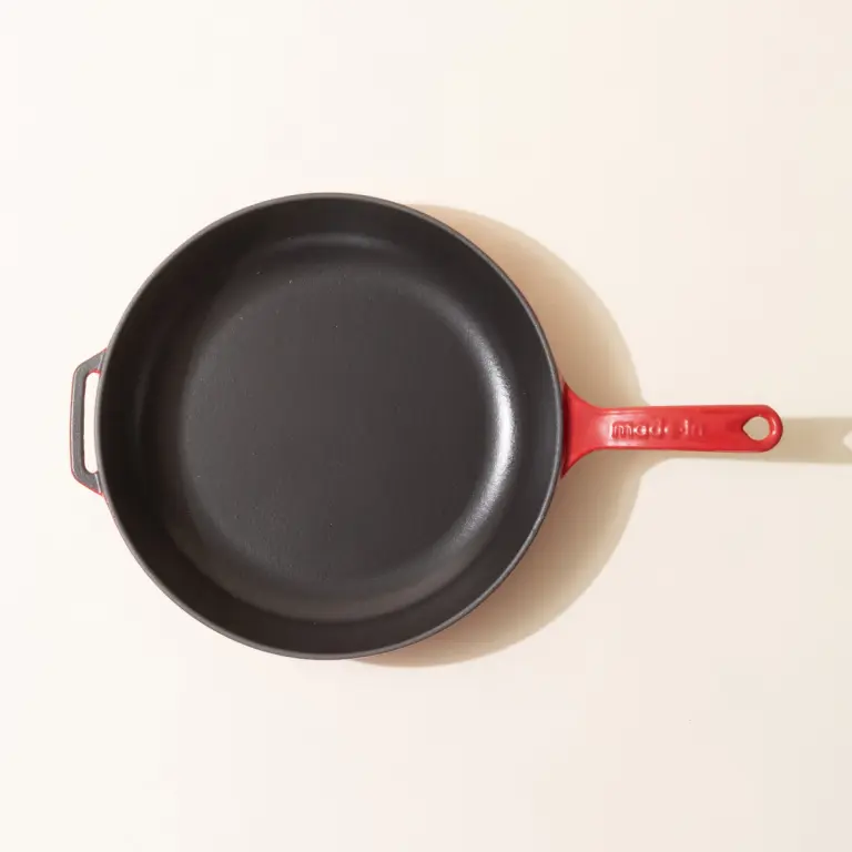 cast iron skillet made in red top