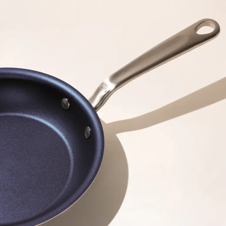 8 inch non stick frying pan blue handle