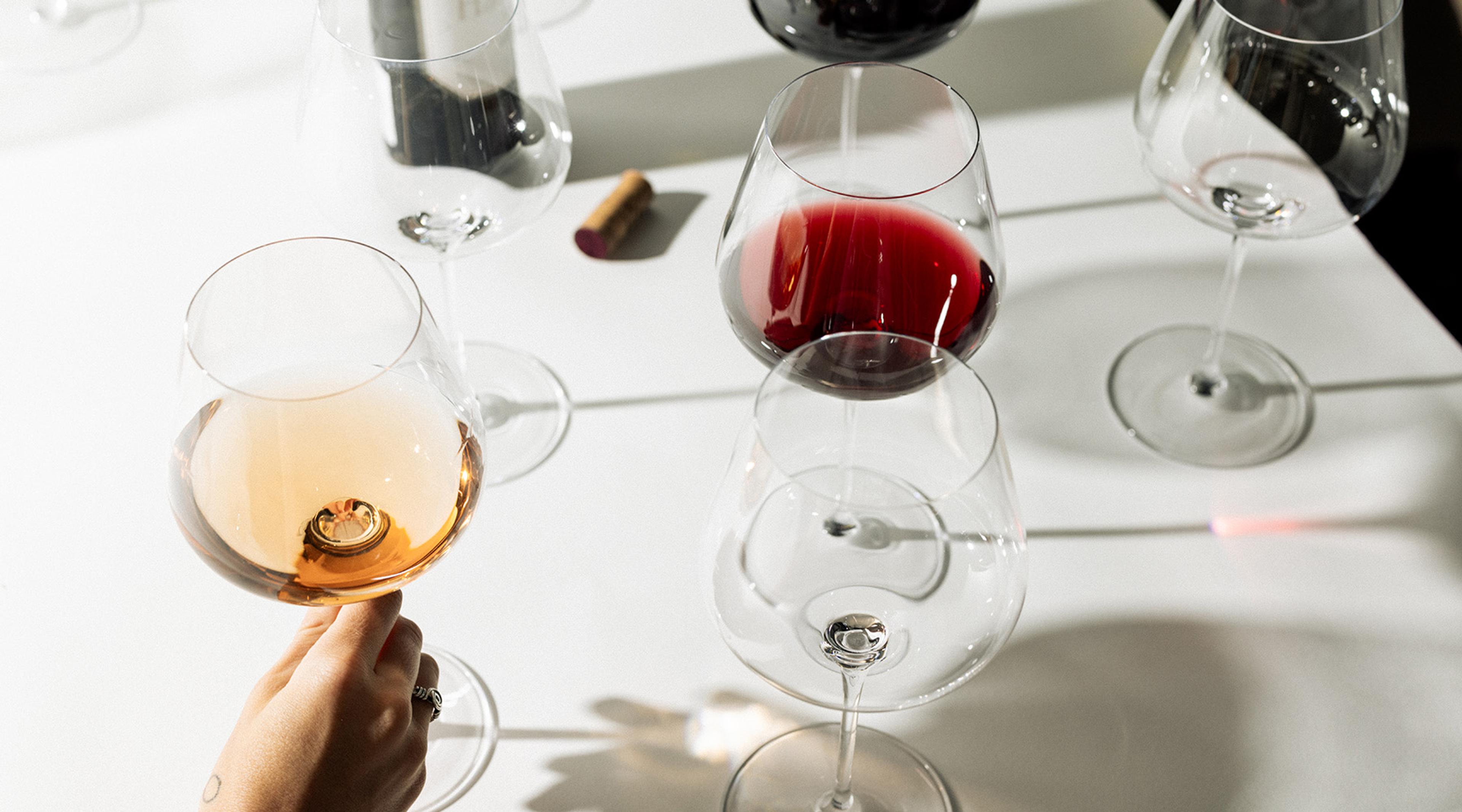 Red vs. White Wine Glasses: What's the Difference? - Made In