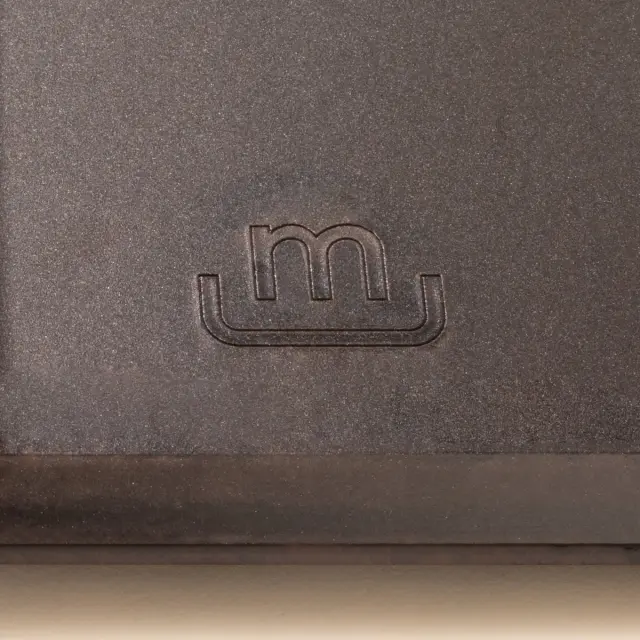 griddle surface made in logo detail