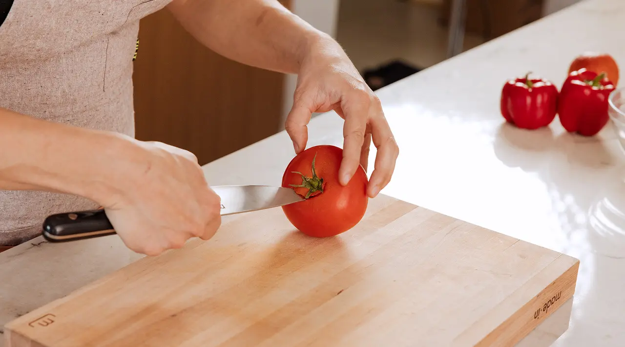 dicing tomatoes