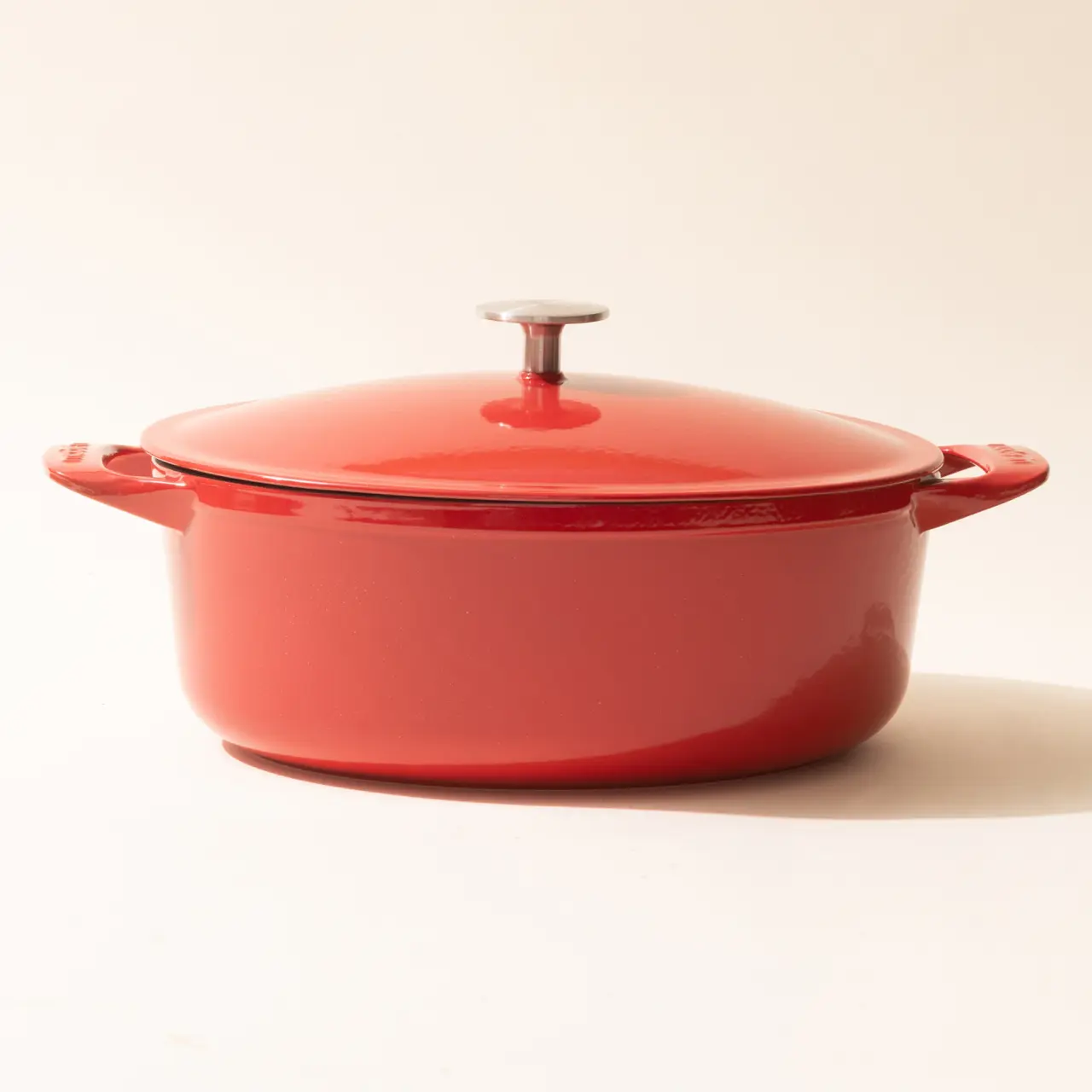 oval dutch oven made in red