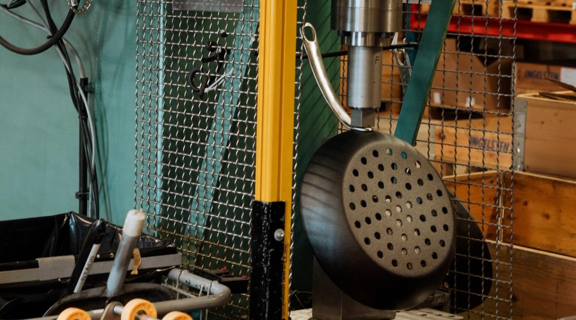 Riveted vs. Welded Pan Handles Does It Matter? Made In