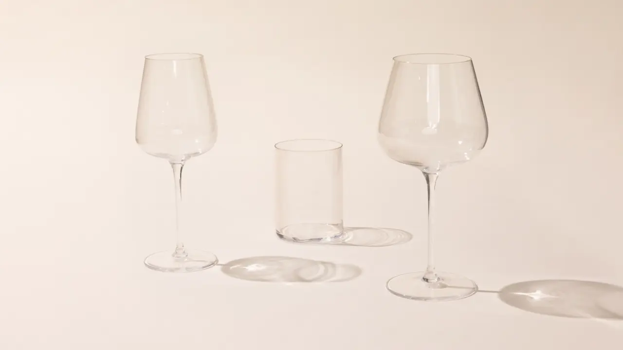 glassware set with wine glasses and drinking glass
