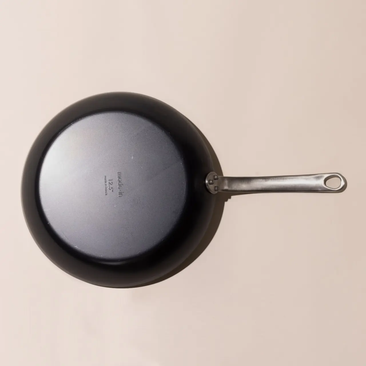 carbon steel 12-inch frying pan bottom image