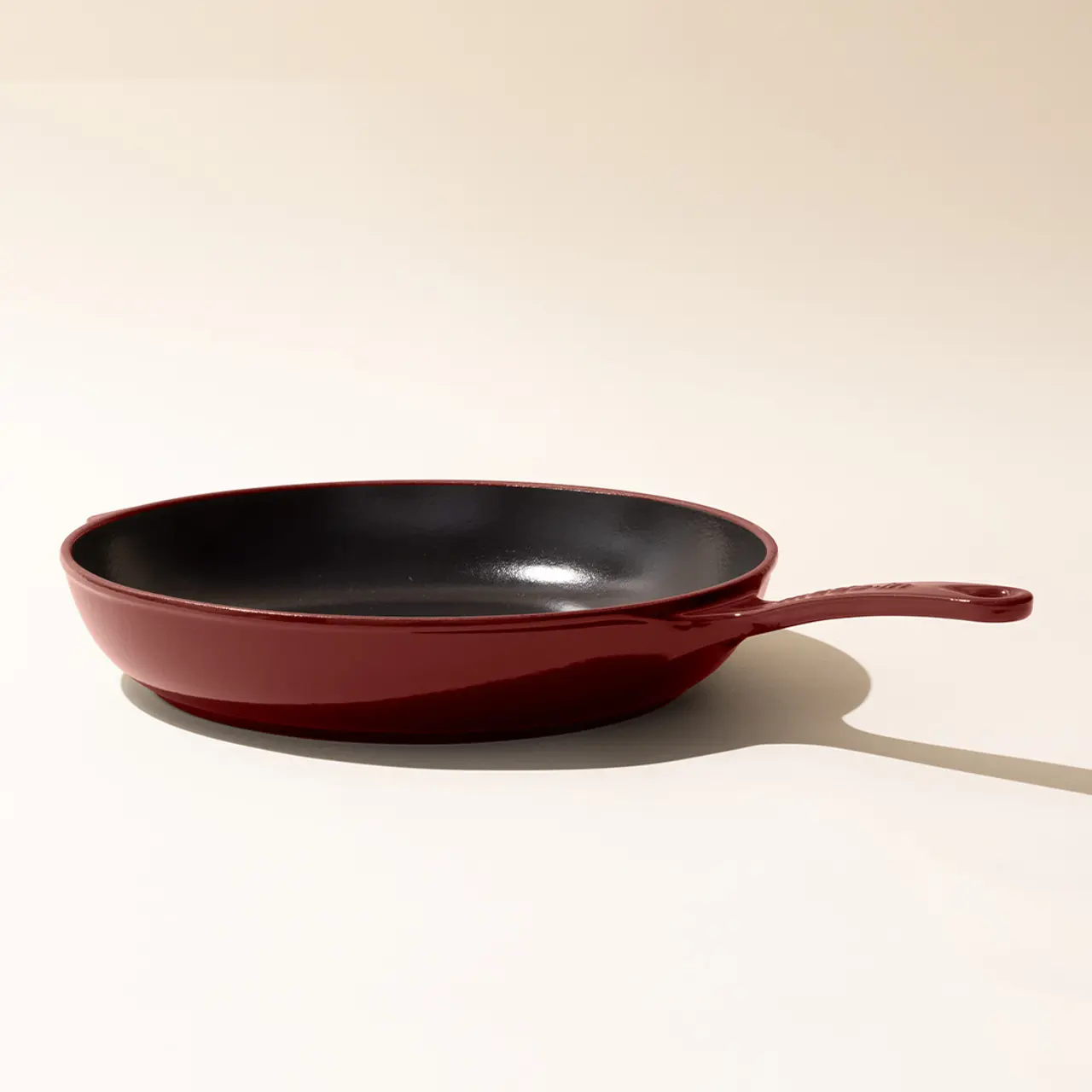 enameled cast iron skillet ruby red handle side