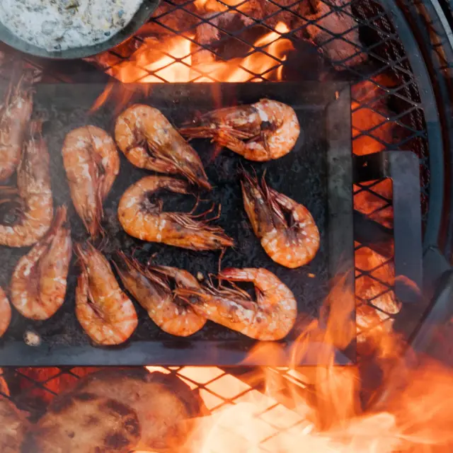 carbon steel griddle lifestyle image