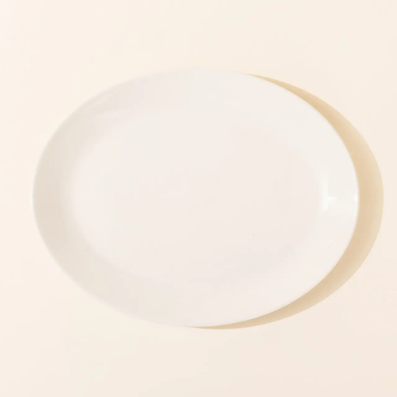 serving platter white top