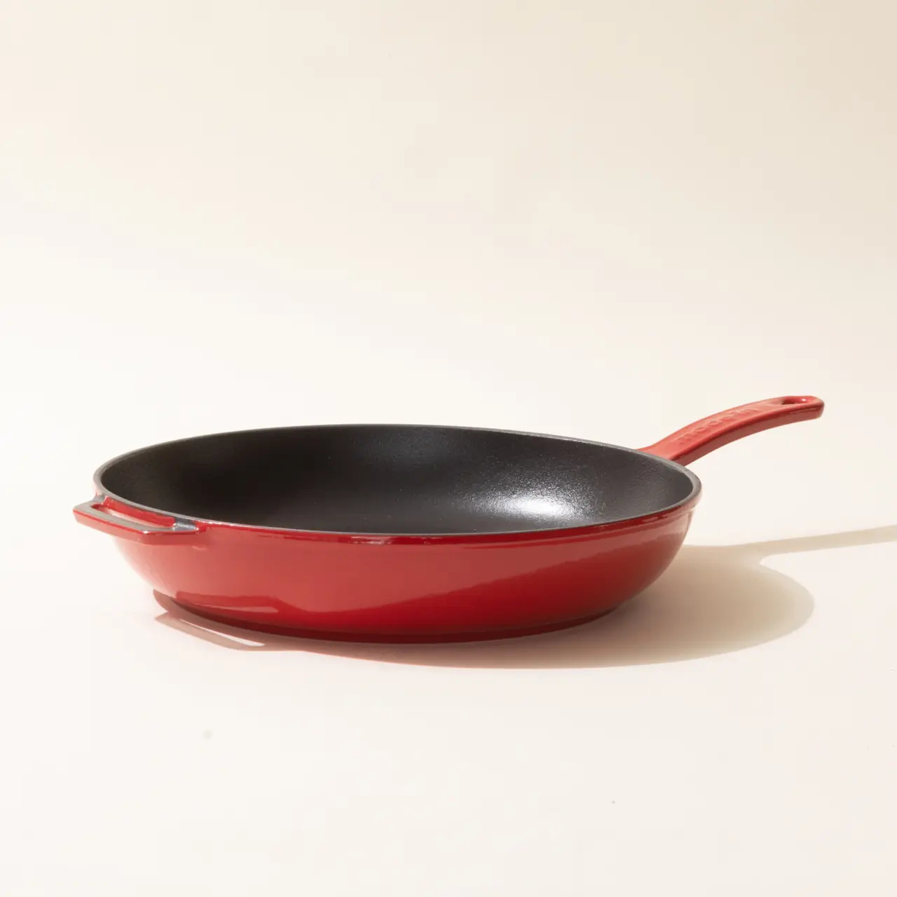 cast iron skillet made in red