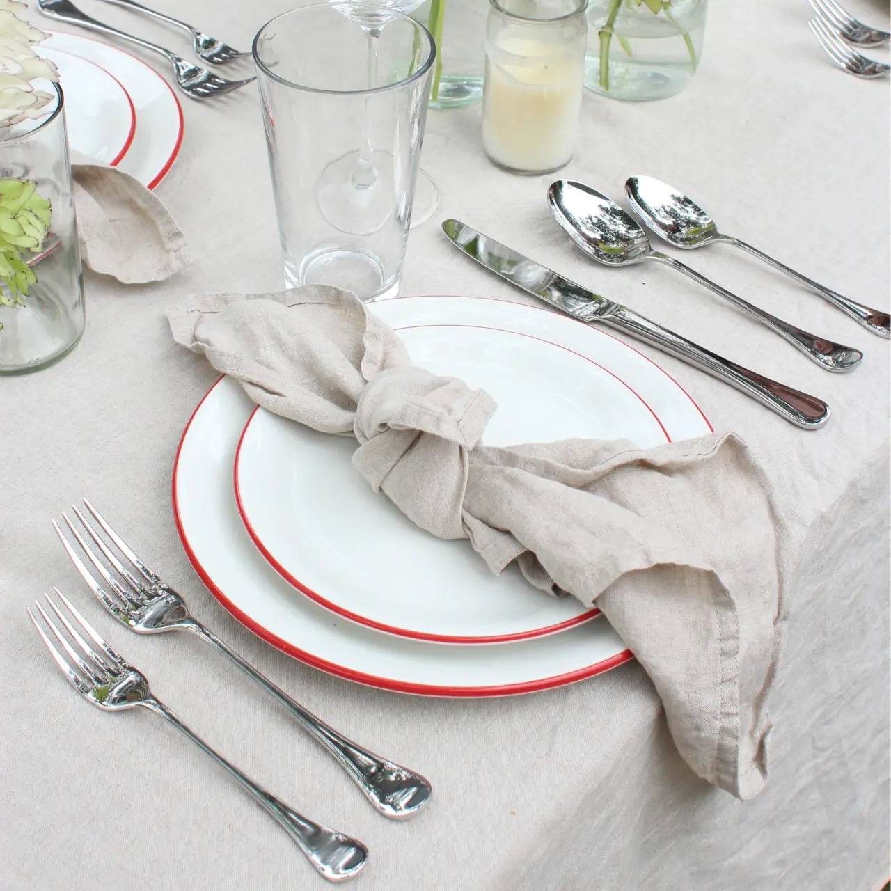 Plateware and Flatware Sets