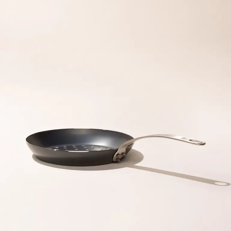 carbon steel grill frying pan angle image
