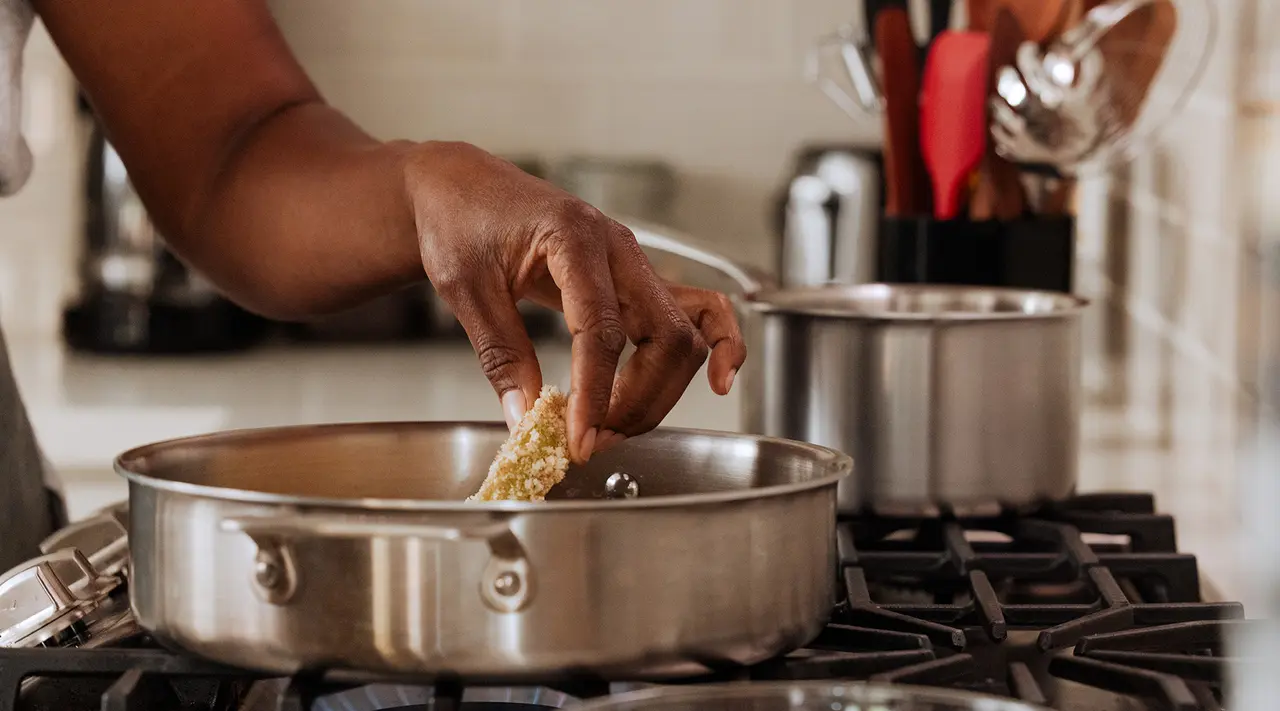 Saute Pan vs. Frying Pan: What’s the Difference?