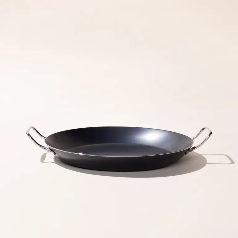 carbon steel paella pan side image