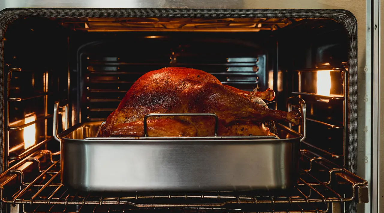 How to Shop for the Best Roasting Pan