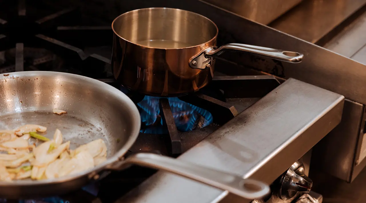 Copper vs. Stainless Steel Cookware: Which Is Better? 
