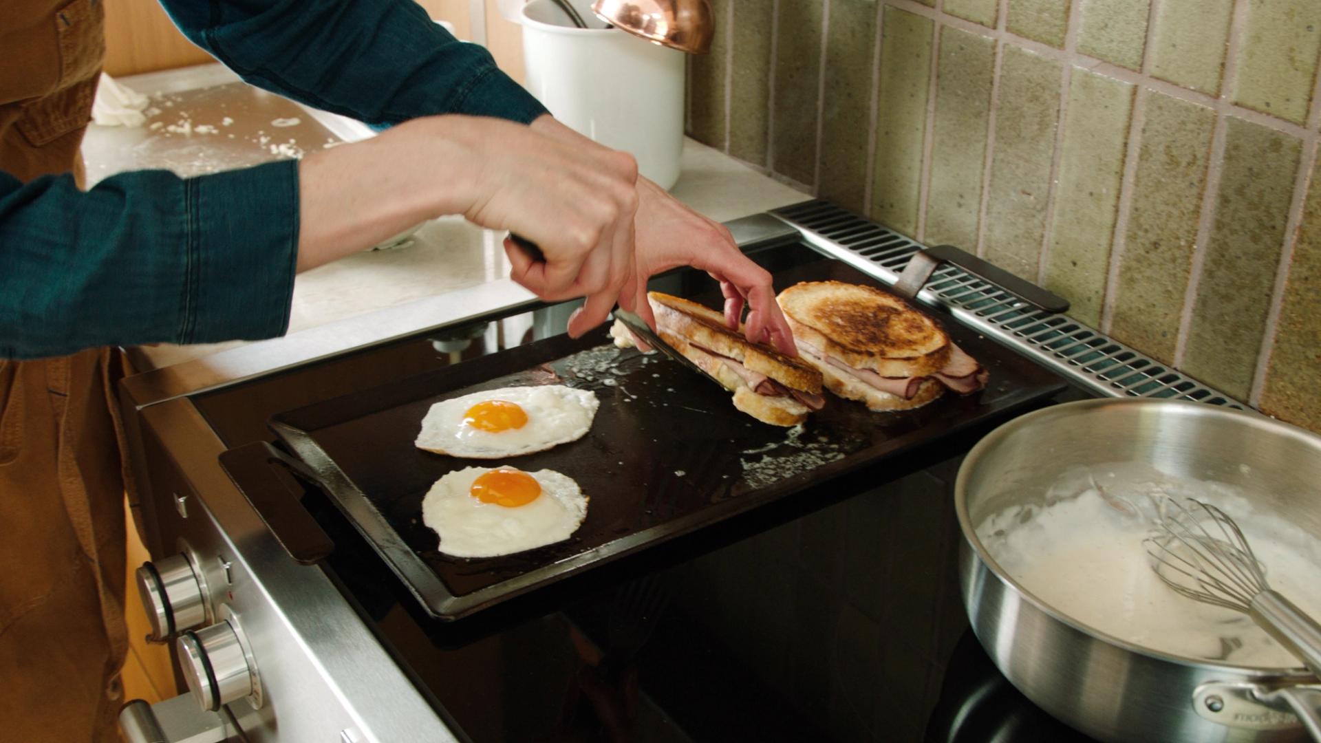 Carbon Steel Griddle - Made In