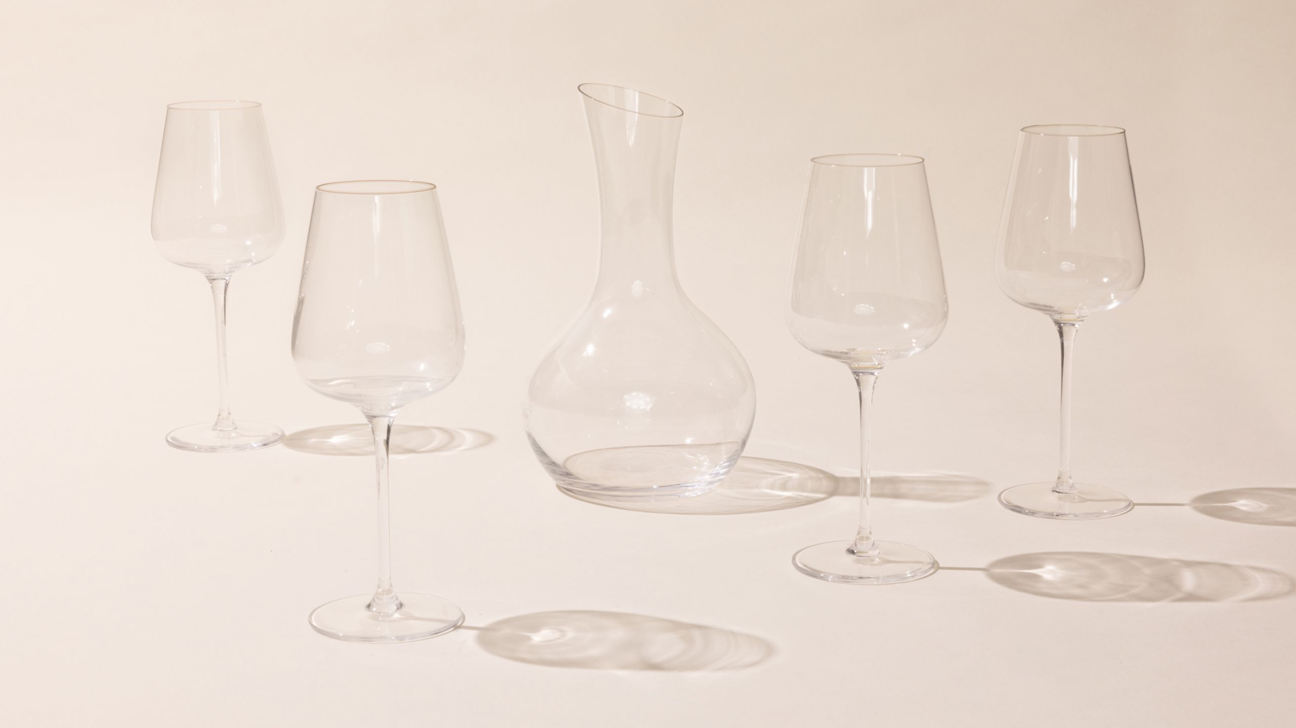 Wine Carafe Decanter Set. 4 Clear Stemless Wine Glasses. Hand Blown Drinking  Glass Barware Made in USA 
