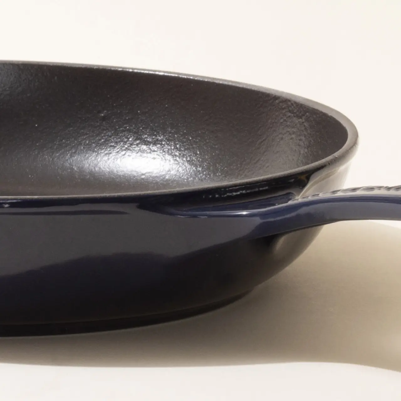 Enameled Cast Iron Skillet Deep Sauté Pan with Lid, 12 Inch