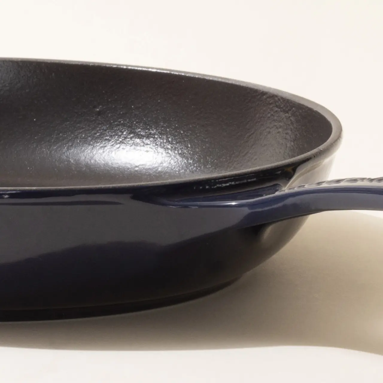 cast iron skillet harbour blue handle