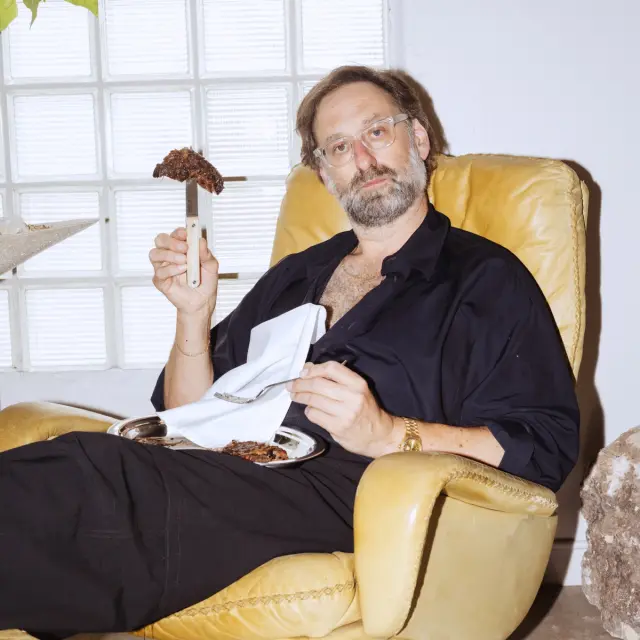 4-Piece lifestyle shot