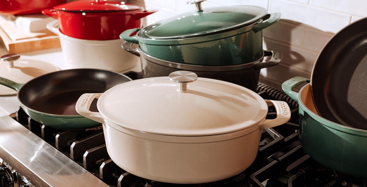 Round vs. Oval Dutch Oven: Which Is Right for You?