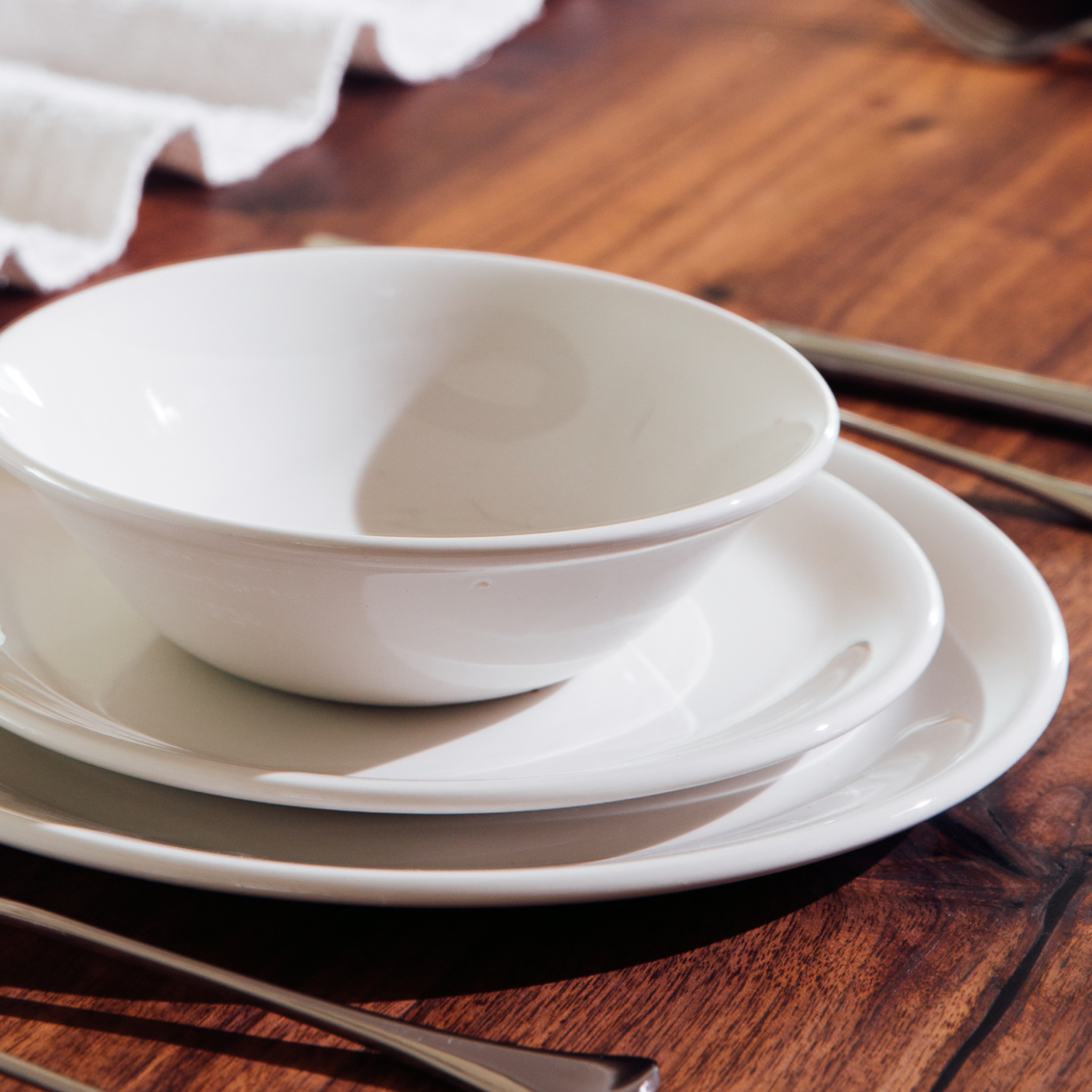 4-Person Dinnerware Set