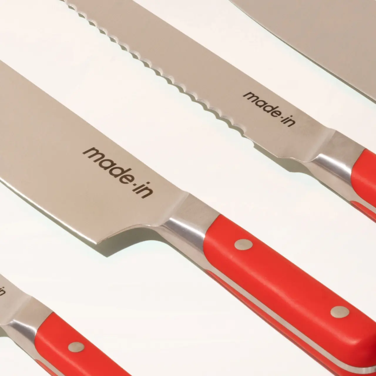 knife set red macro