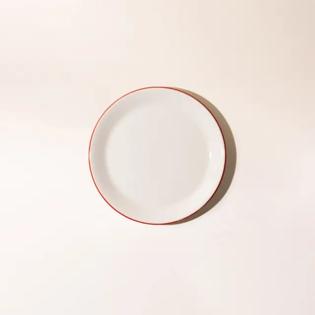 red rim dinner plate top image