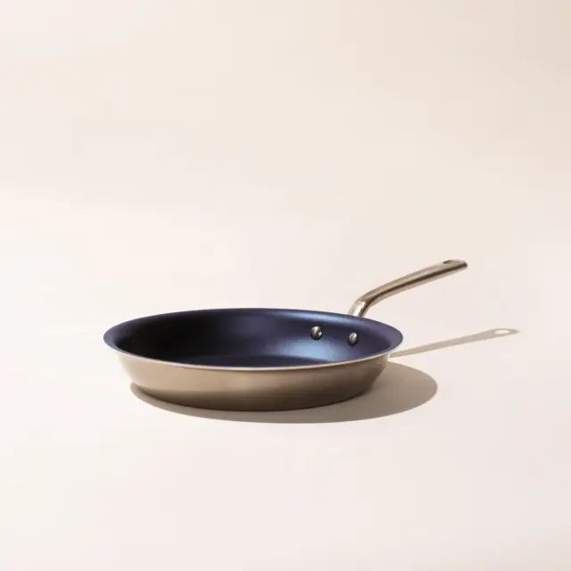 harbour blue 10 inch non stick frying pan angle image