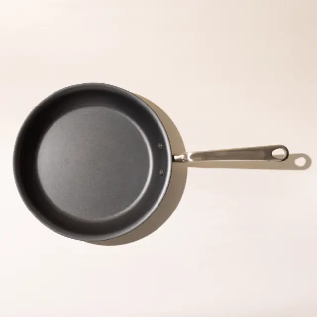 non stick frying pan graphite top