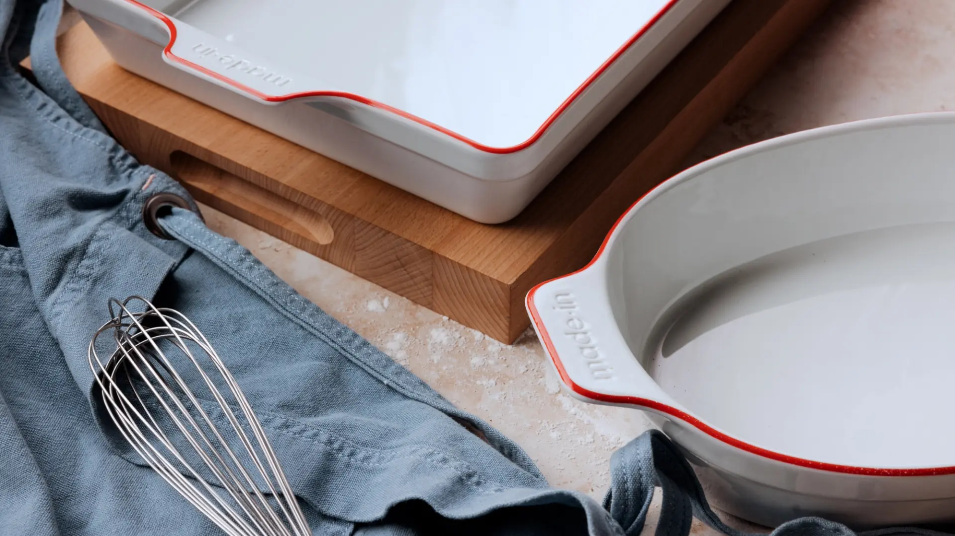 bakeware red rim bundle