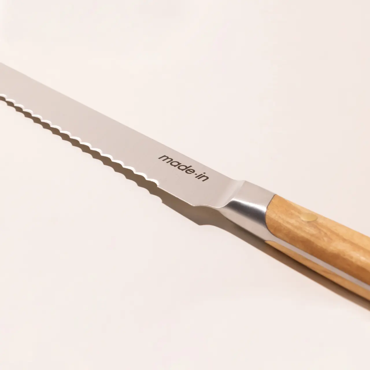 olive wood bread knife detail image