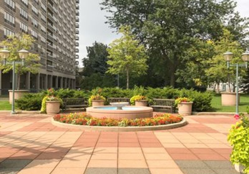 Juneau Village Towers — Milwaukee, Wisconsin