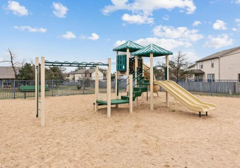 Crescent Village I & II — Elgin, Texas